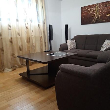 Papas Apartments Bucurestii Noi Exterior photo